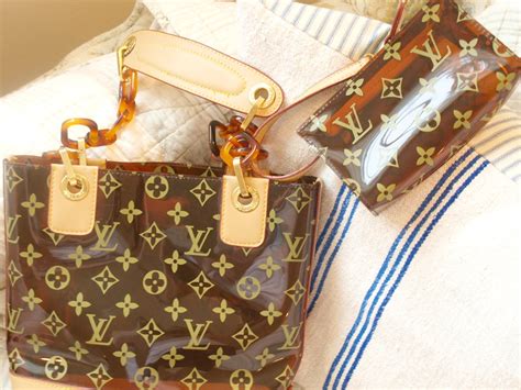 louis vuitton coin purse fake|louis vuitton knock off purse.